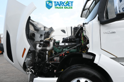 
										2021 Volvo 760 full									