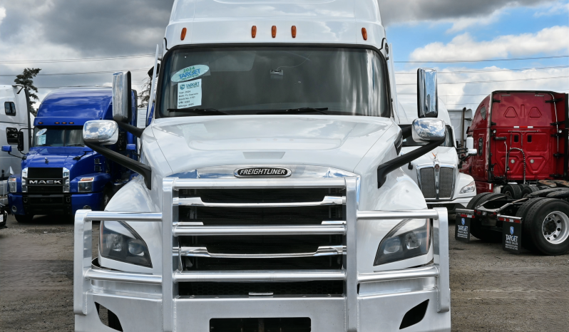 
								2024 Freightliner Cascadia full									