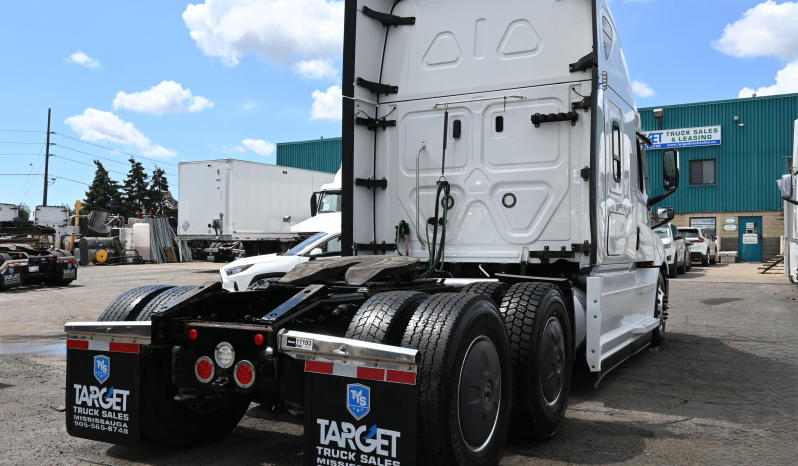 
								2021 Freightliner Cascadia full									
