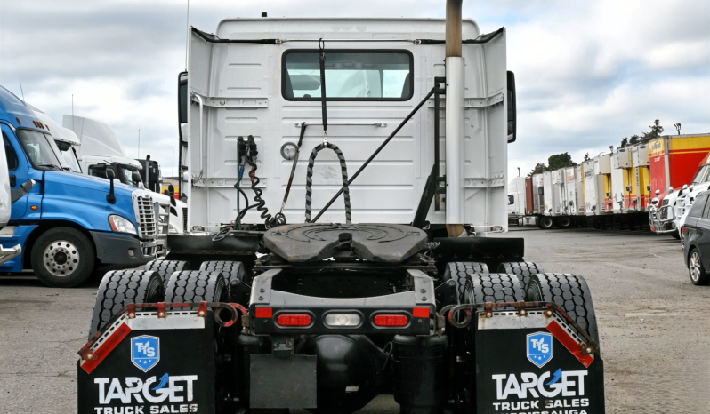 
								2020 Volvo Daycab full									