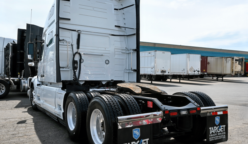 
								2022 Volvo 760 full									