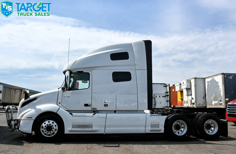 
								2022 Volvo 760 full									