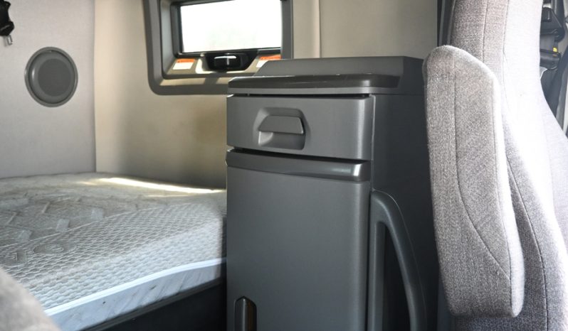 
								2021 Volvo 760 full									