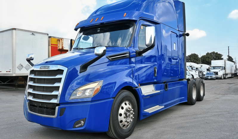 
								2020 Freightliner Cascadia full									
