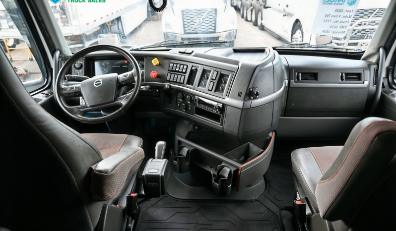 
								2022 Volvo 760 full									