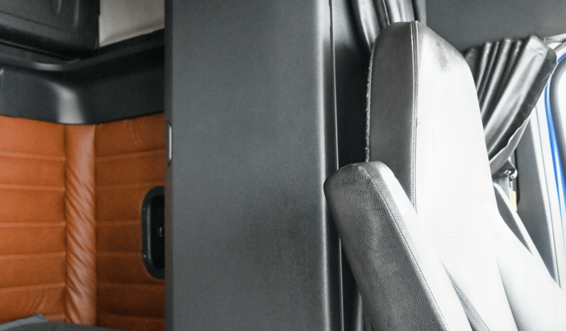 2020 Freightliner Cascadia