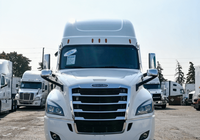 
								2024 Freightliner Cascadia full									
