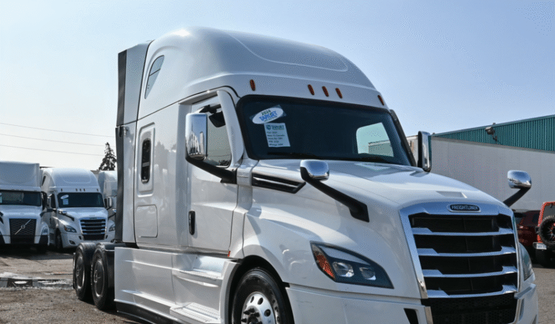 
								2024 Freightliner Cascadia full									