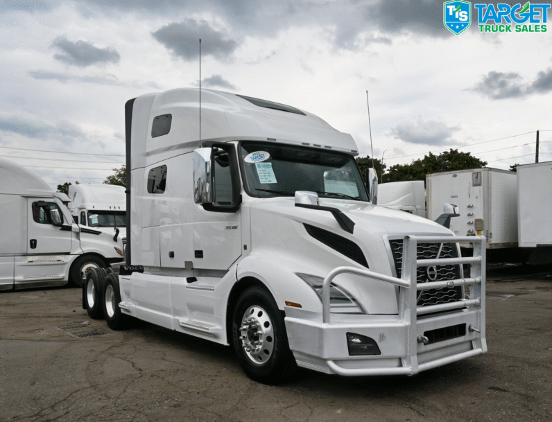 
								2022 Volvo 760 full									