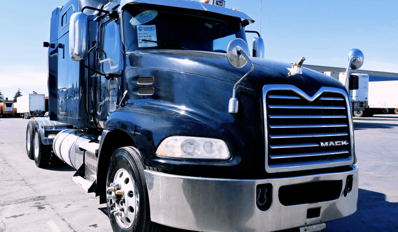 
								2016 Mack Pinnacle full									