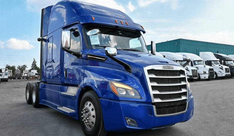 
								2020 Freightliner Cascadia full									