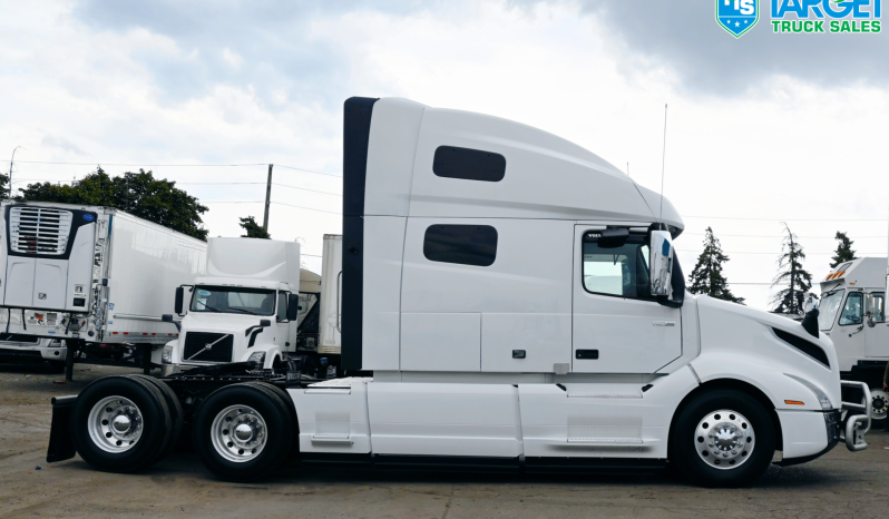 
								2022 Volvo 760 full									