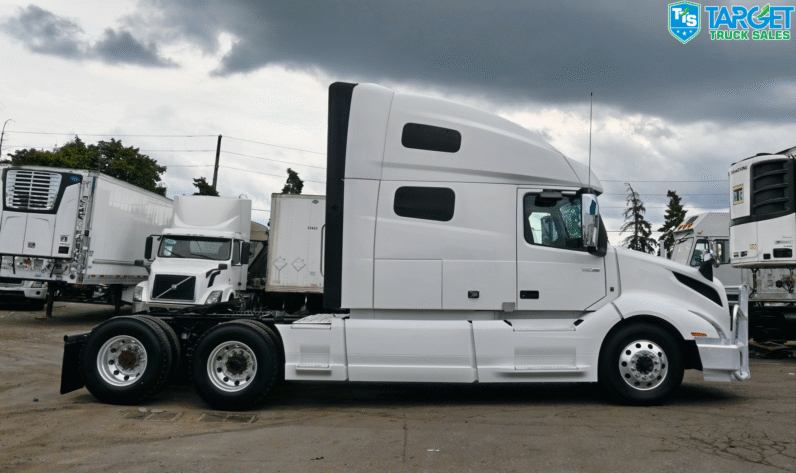
								2022 Volvo 760 full									