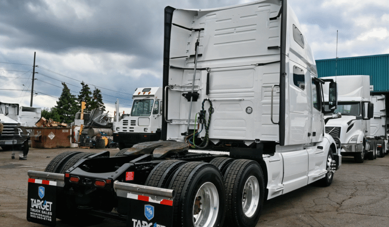 
								2022 Volvo 760 full									
