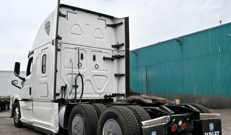 
								2019 Freightliner Cascadia full									