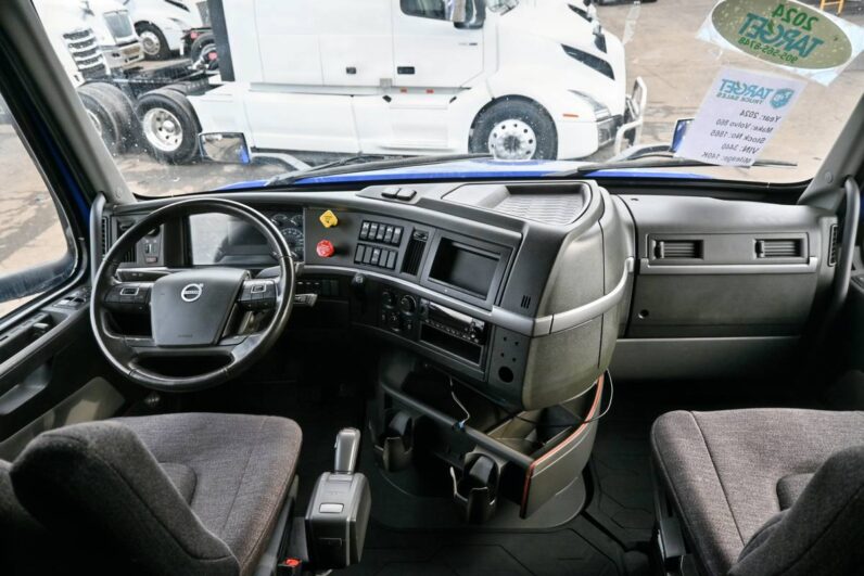 
								2024 Volvo 860 full									