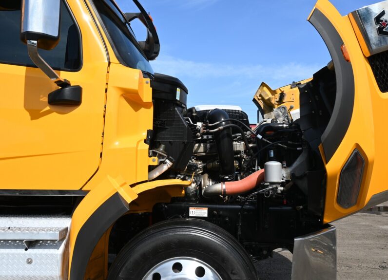 
								2024 Western Star 49X full									