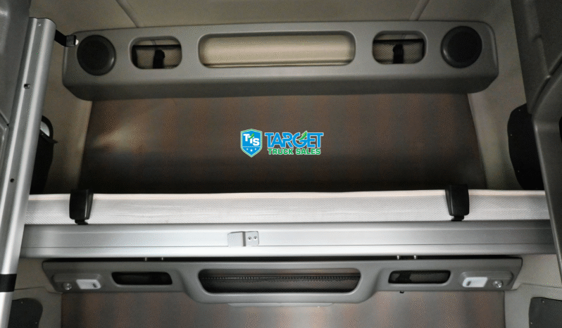 
								2022 Volvo 860 full									