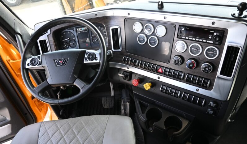 
								2024 Western Star 49X full									
