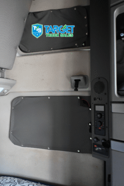 
										2021 Volvo 860 full									