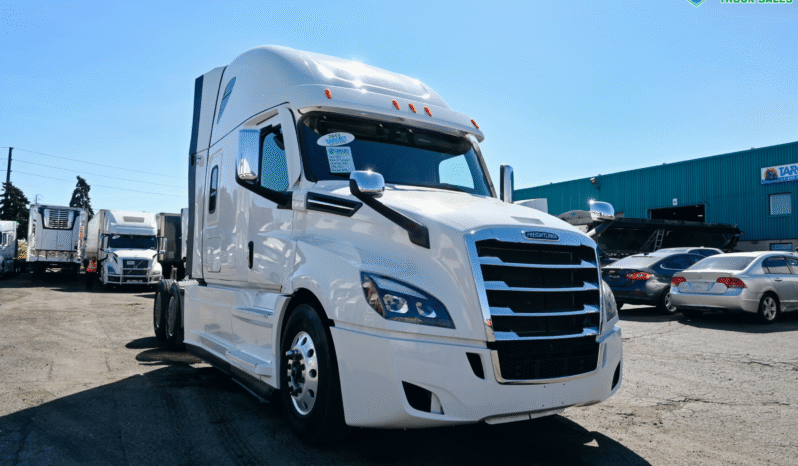 
								2023 Freightliner Cascadia full									