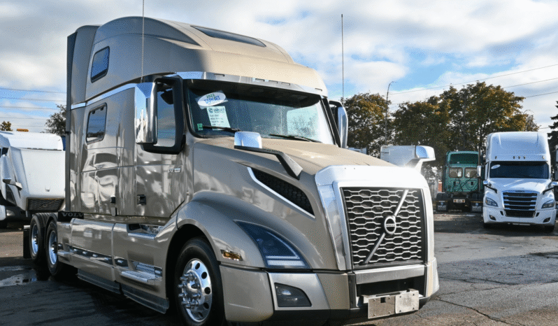 
								2022 Volvo 860 full									