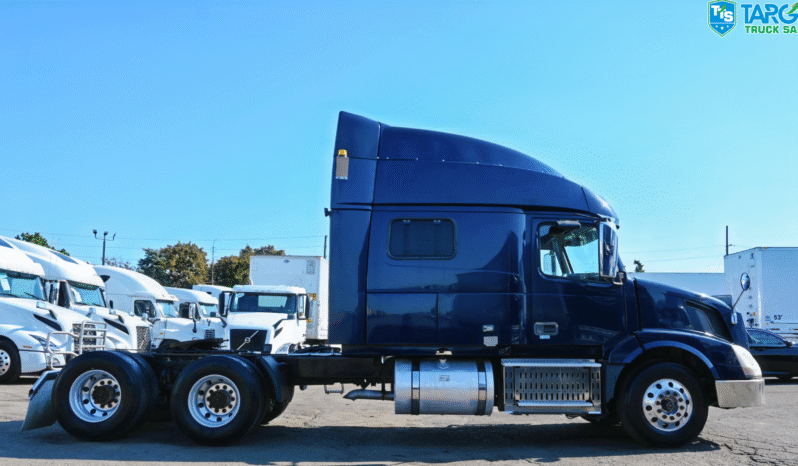 
								2016 Volvo 670 full									