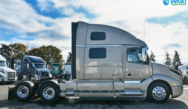 
								2022 Volvo 860 full									
