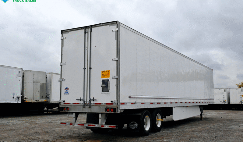 
								2022 Utility Dry Van full									