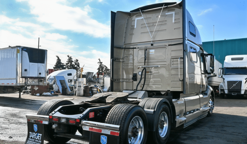
								2022 Volvo 860 full									
