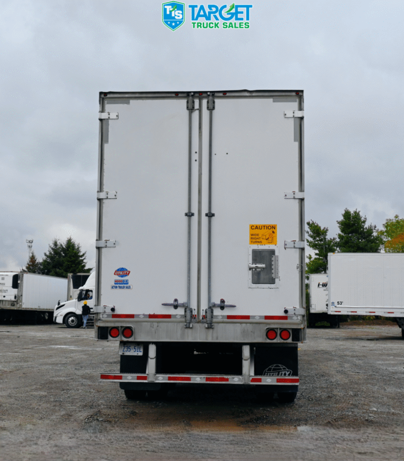 
								2022 Utility Dry Van full									