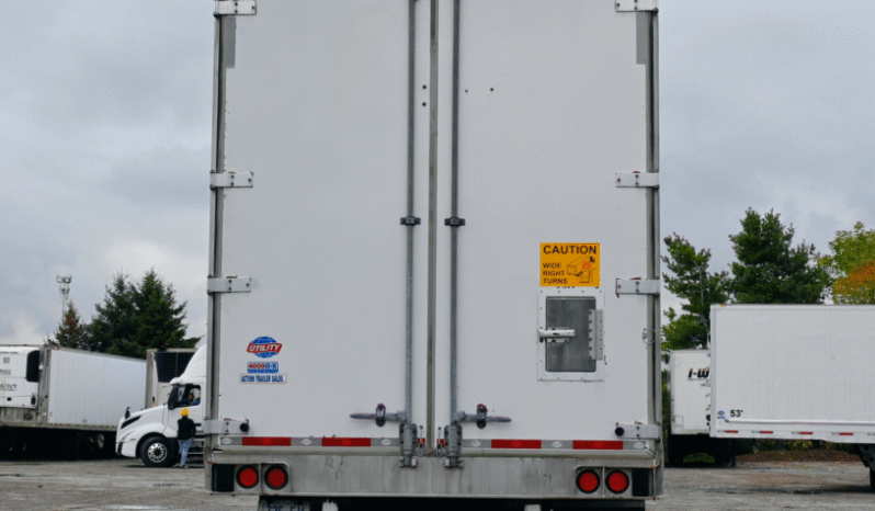 
								2022 Utility Dry Van full									