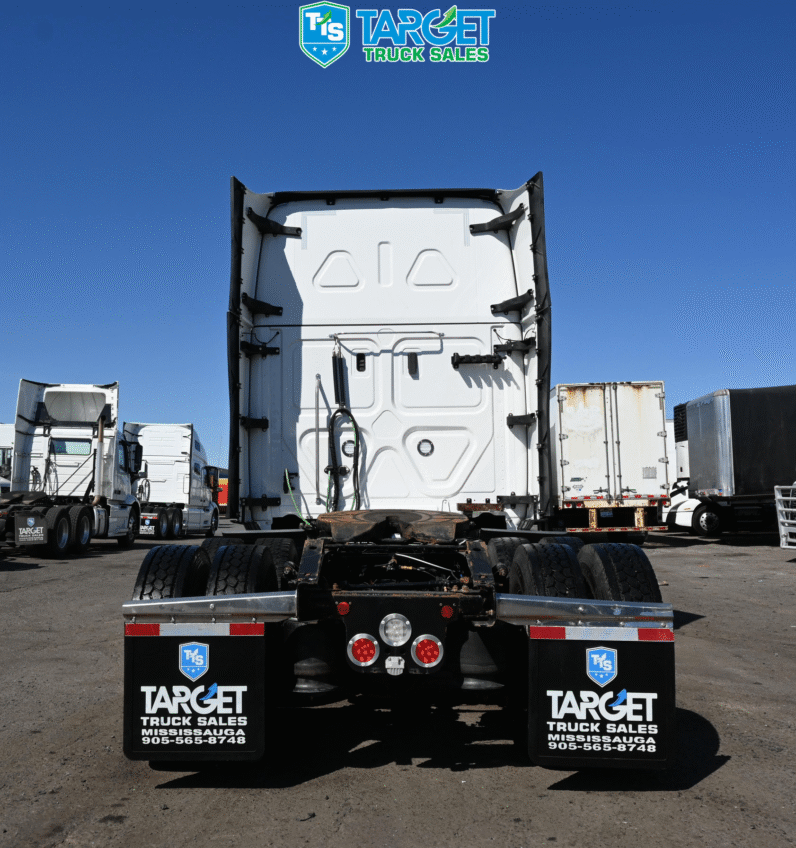 
								2023 Freightliner Cascadia full									