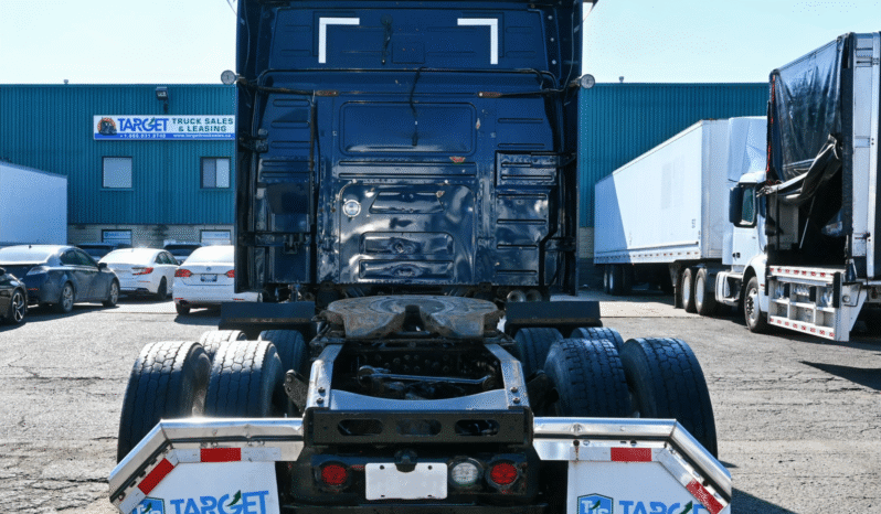
								2016 Volvo 670 full									