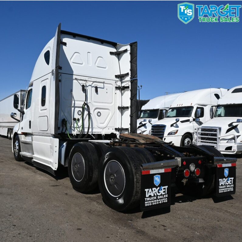 
								2024 Freightliner Cascadia full									