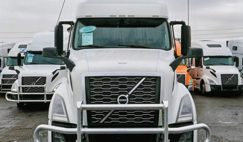 
								2021 Volvo 760 full									
