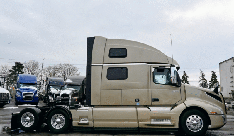 
								2024 Volvo 860 full									