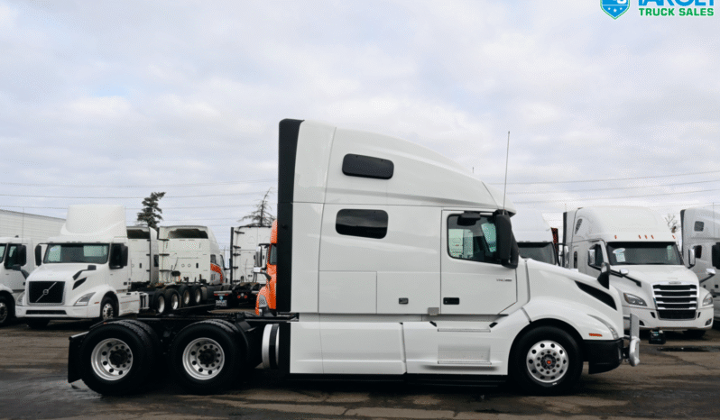 
								2021 Volvo 760 full									