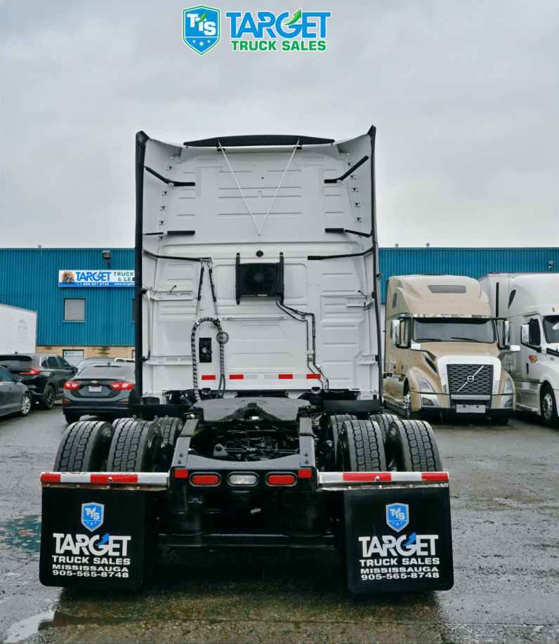 
								2021 Volvo 760 full									