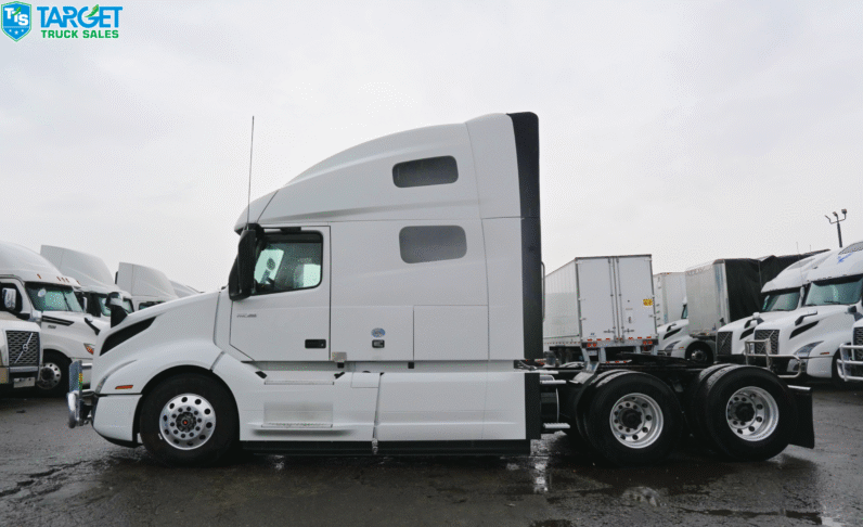 
								2021 Volvo 760 full									