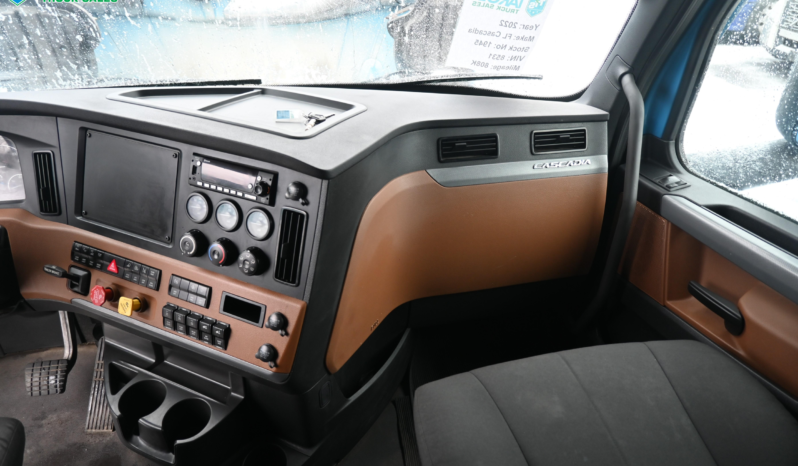 
								2022 Freightliner Cascadia full									
