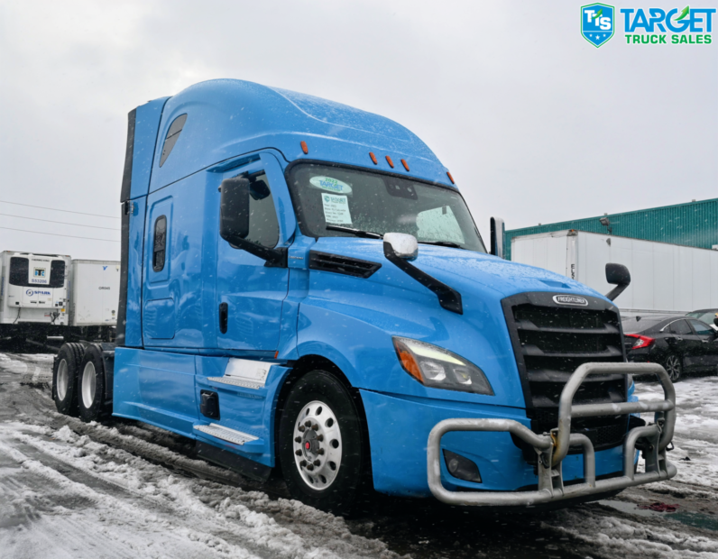 
								2022 Freightliner Cascadia full									