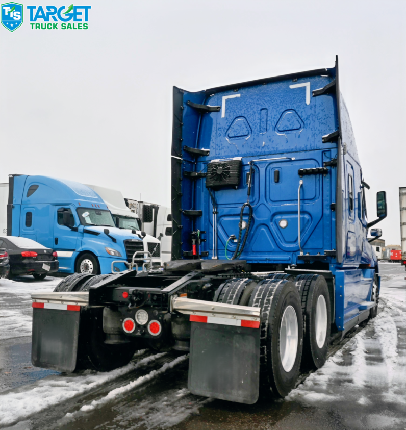 
								2024 Freightliner Cascadia full									