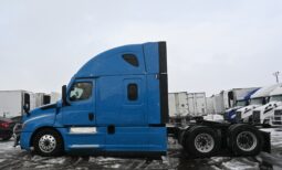 
										2022 Freightliner Cascadia full									