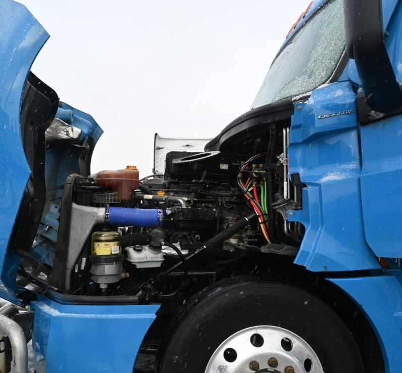 
								2022 Freightliner Cascadia full									