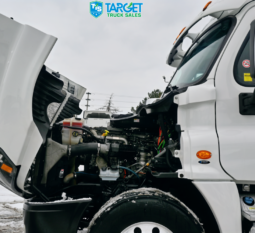 
										2019 Freightliner Daycab full									