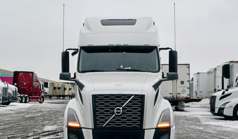 
								2023 Volvo 860 full									