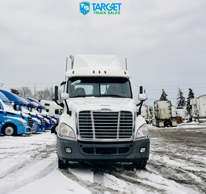 
								2019 Freightliner Daycab full									