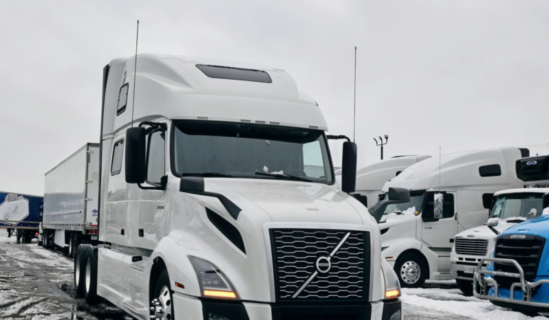 
								2023 Volvo 860 full									
