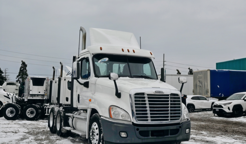 
								2019 Freightliner Daycab full									